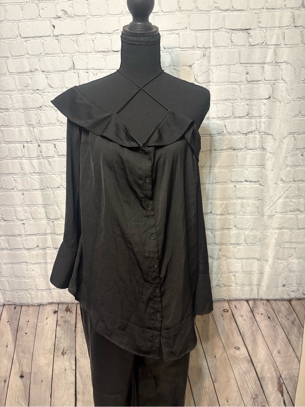 Free People Black Off-Shoulder Ruffle Button-Front Blouse